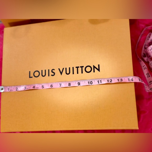 New Large Louis Vuitton Box and Bag - Picture 5 of 6